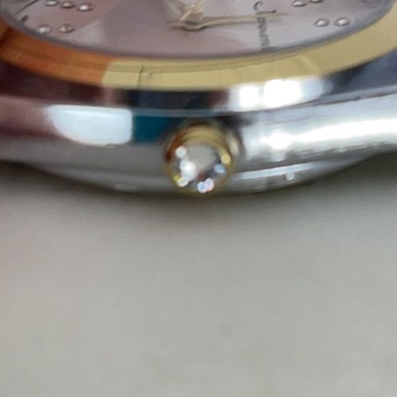 Jeanneret  34MM Case Casual  Watch w/ Crystal Hour Silver Gold Tone Band - Picture 5 of 10